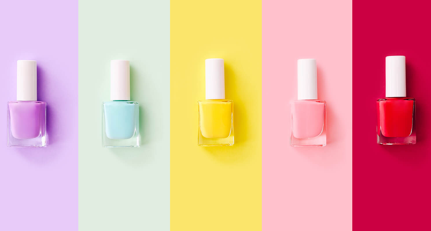 Ongles arc-en-ciel