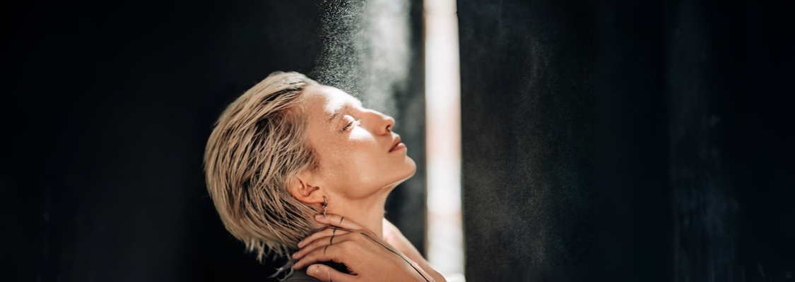 &Agrave; Quelle Fr&eacute;quence Faut-il Laver les Cheveux Blonds ?